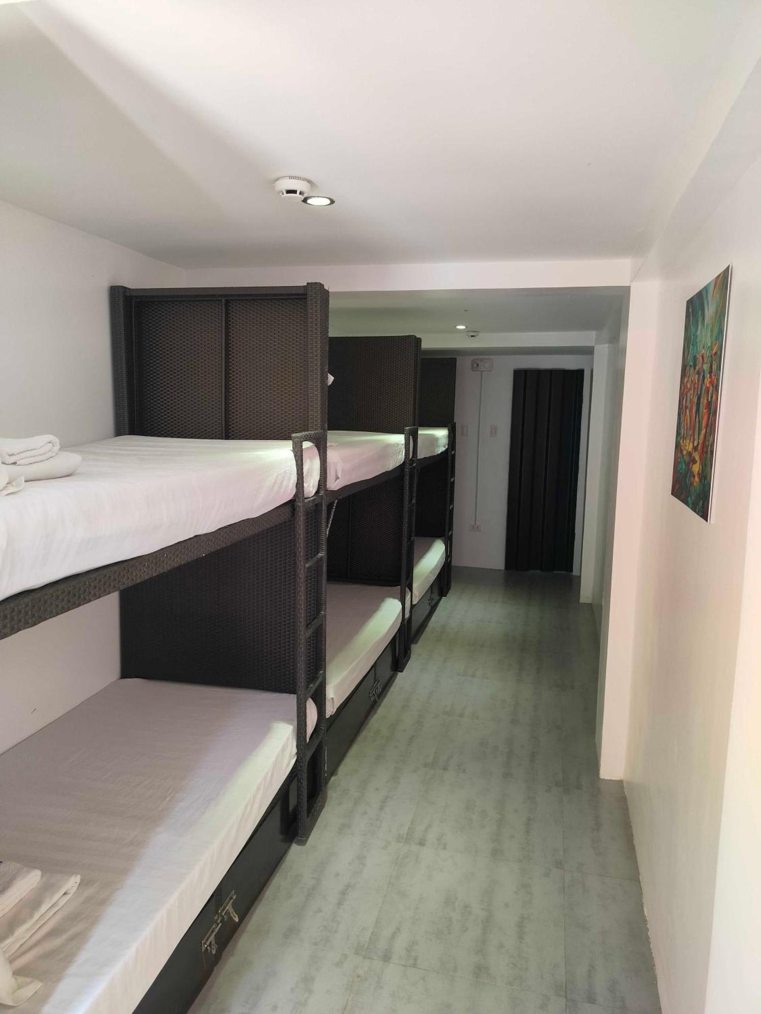 Chillax Boracay Hostel Yapak Szoba fotó
